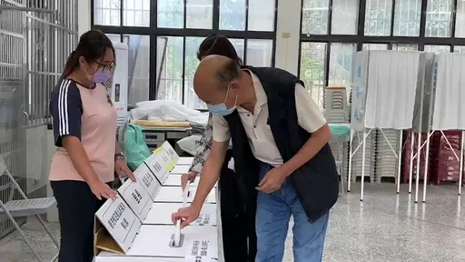 韓國瑜偕妻西螺娘家投票　再爆驚句「助選扮綠葉不搶候選人光環」