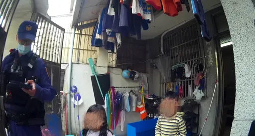 外公獨留小兄妹在家餓發慌 桃園警供食物速報社會局處置