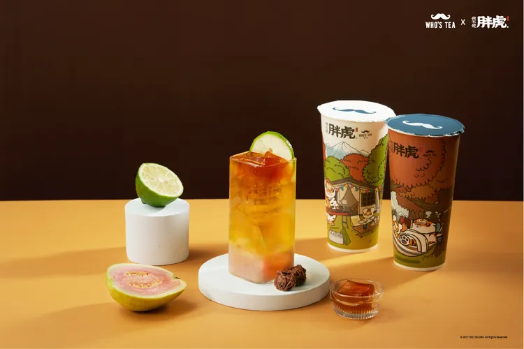 購買指定新品或消費滿百元即可加價購限量聯名「我不是胖虎」週邊商品。業者提供