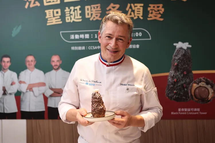 八月堂邀請有法國國家級頭銜M.O.F的主廚來台灣親自參與聖誕新品設計。翁玉信攝