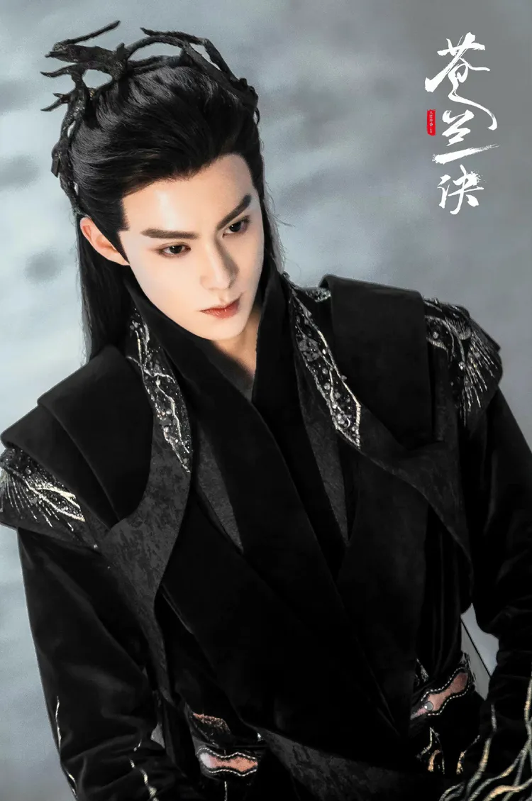 王鶴棣飾演的東方青蒼外型俊美、性格高冷。翻攝改名還要會員88微博