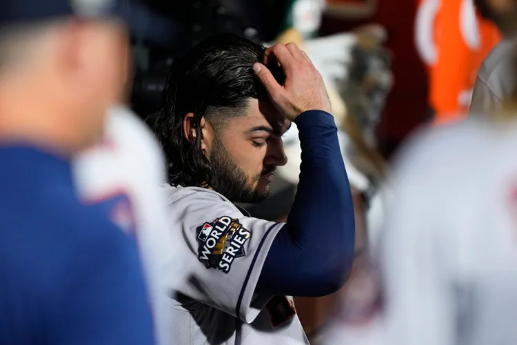 太空人小麥卡勒斯成為史上第1位在世界大賽單場挨5轟的投手。  美聯社