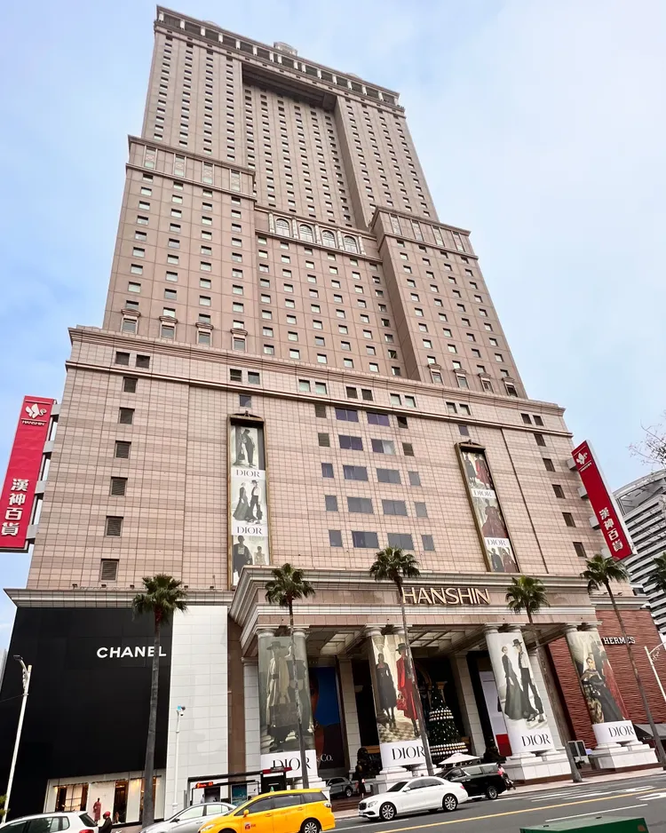 漢神百貨成功店周年慶活動明日開跑。侯昌騰攝