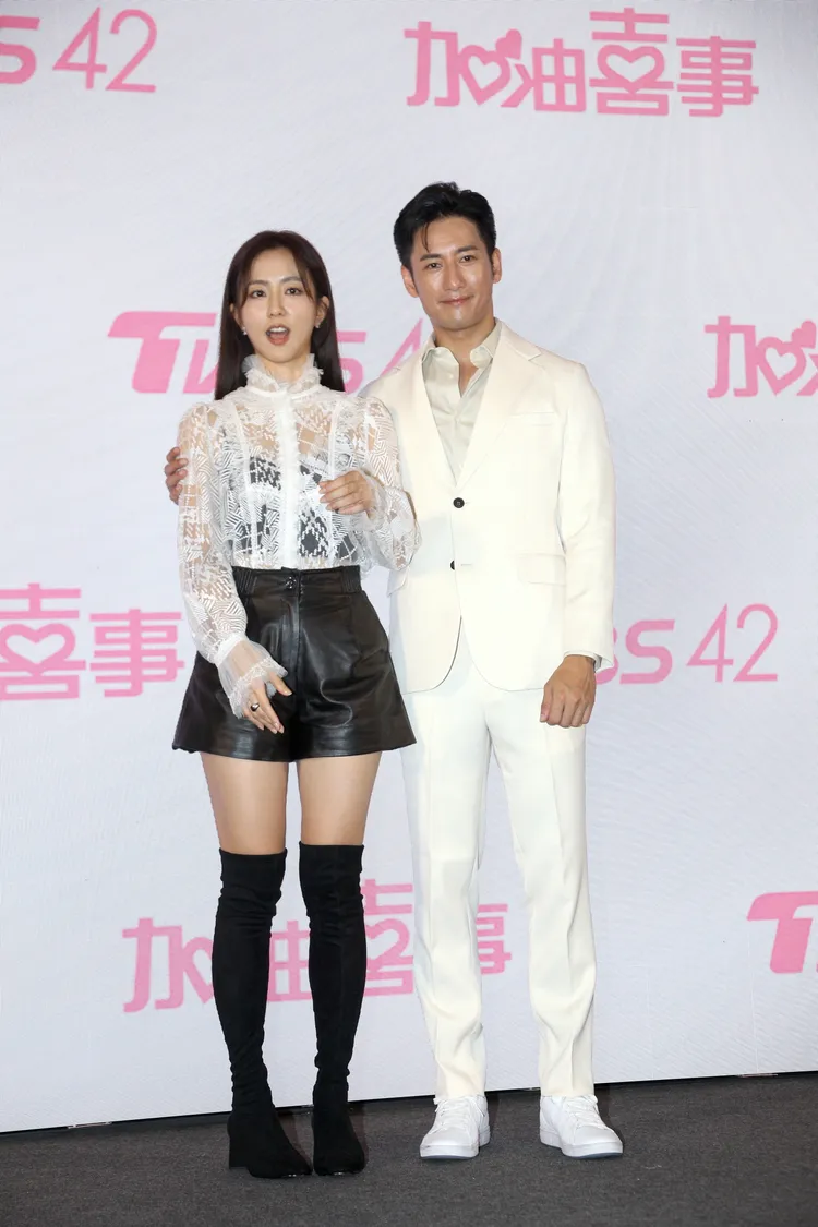 周曉涵（左）和周孝安默契非凡。陳明中攝