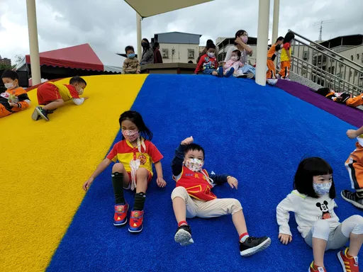 五股天乙公園今啟用 彈跳床、共融鞦韆超好玩