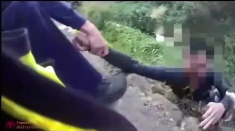 越籍移工非法居留718天 見警盤查跳大排水溝仍遭逮