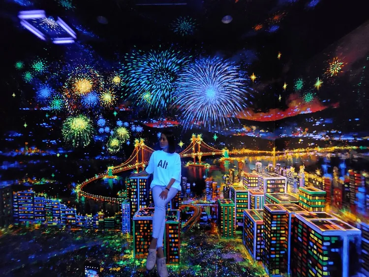 翻修後的鑽石塔內設計了許多極具特色的拍照空間。黃盈甄攝