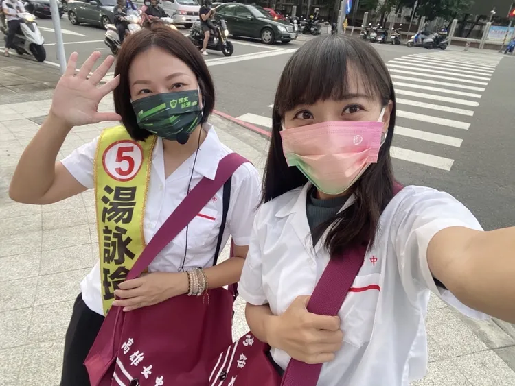 黃捷全力輔選議員新人。黃捷服務處提供