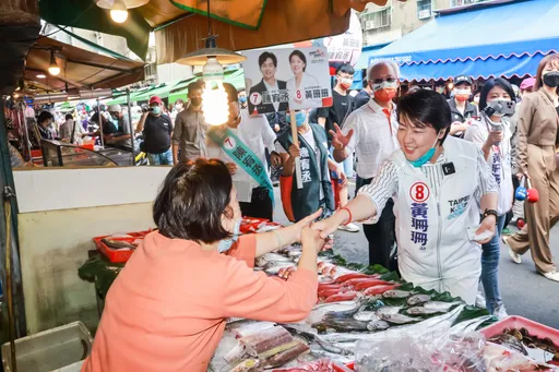 蔣萬安連2天唸錯字　黃珊珊酸：字典該換一本