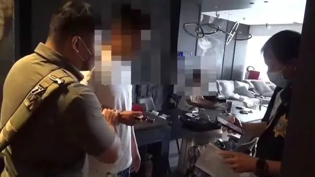 高雄市刑大在三民區的大樓豪宅逮捕宋嫌及陳姓女友。讀者提供