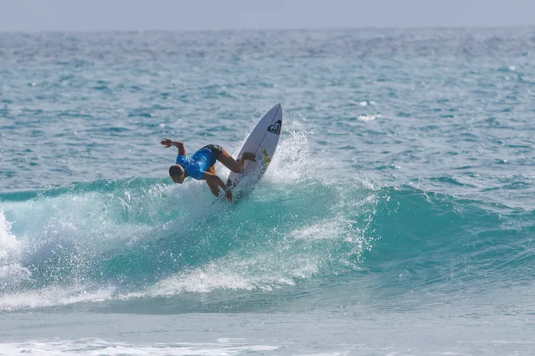 台灣國際衝浪公開賽男女積分賽。台東縣府提供
