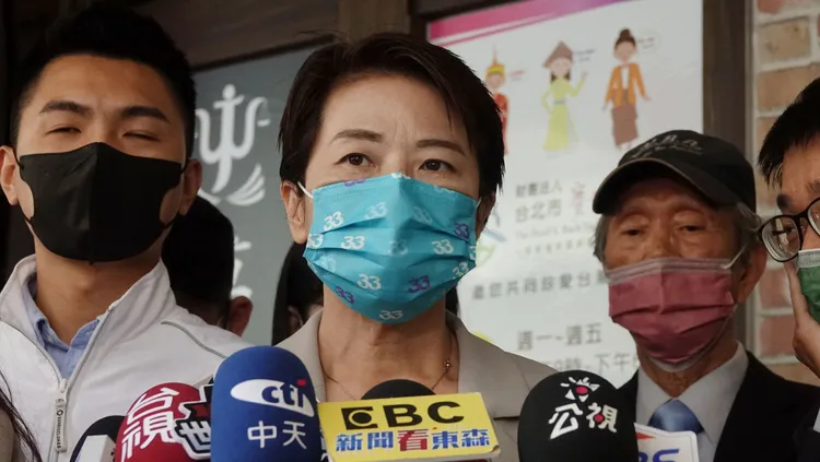 無黨籍台北市長候選人黃珊珊拜會賽珍珠基金會。莊宗達攝