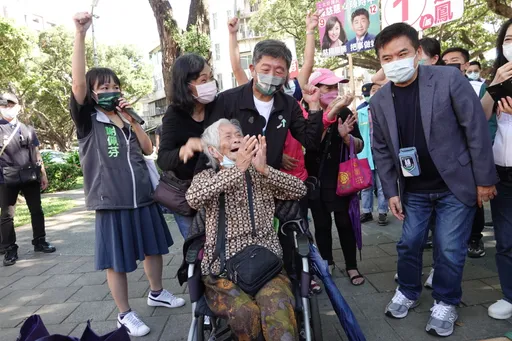 陳時中回防綠營票倉北投 支持者力挺!嗨喊「太年輕的沒有用」