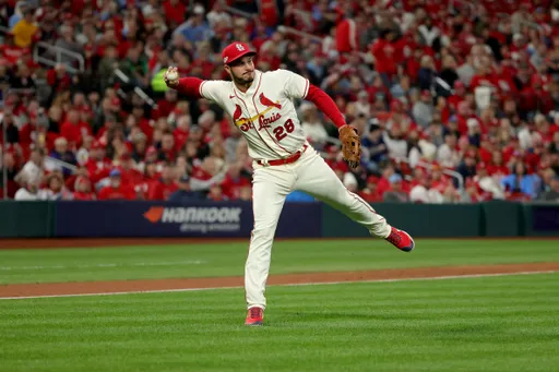 人間吸塵器就是他！亞瑞納多出道來連拿10年金手套　追平鈴木一朗神紀錄 