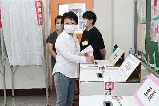 激情過後!盧秀燕起早投票 燒聲坦言:擔心天氣影響投票率