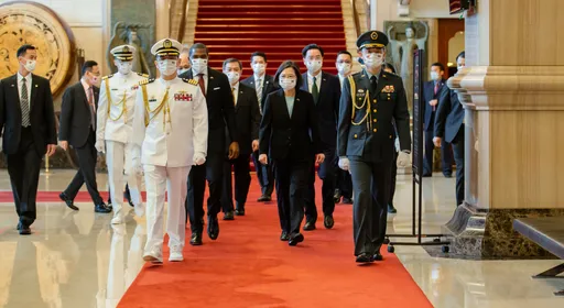 蔡英文軍禮歡迎聖克里斯多福總理 德魯讚台「伸援手的真朋友」