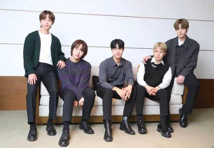 宰鉉（左二）表示來台很想吃花生冰淇淋。鄭孟晃攝