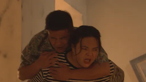 馬國畢遭小甜甜抓姦在床犯眾怒 被巿場阿姨氣賞巴掌