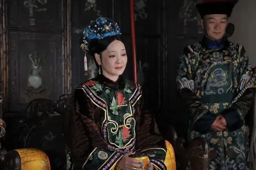 被同事笑姓氏「聽起來衰」落淚 網友安慰她「老佛爺吉祥」