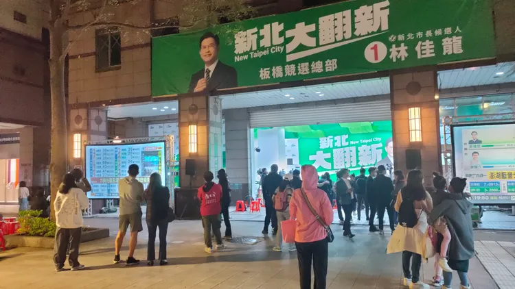林佳龍競選總部前人潮稀疏。黃子騰攝