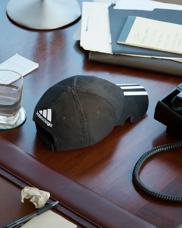 棒球帽，1萬4200元。品牌提供