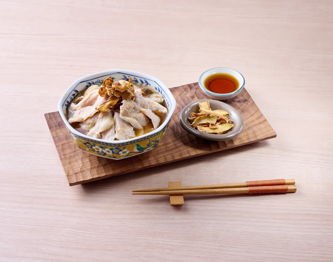 冬季補身經典菜-爽脆帶勁的松阪豬。業者提供