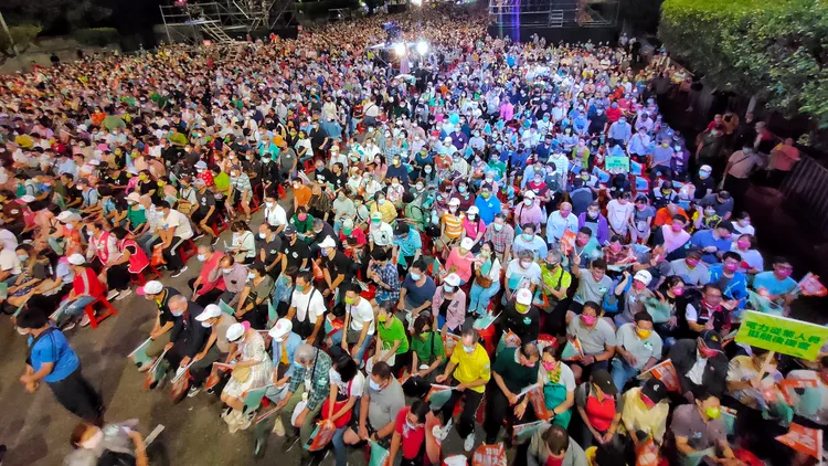 民進黨今晚在凱道的造勢晚會現場。葉志明攝