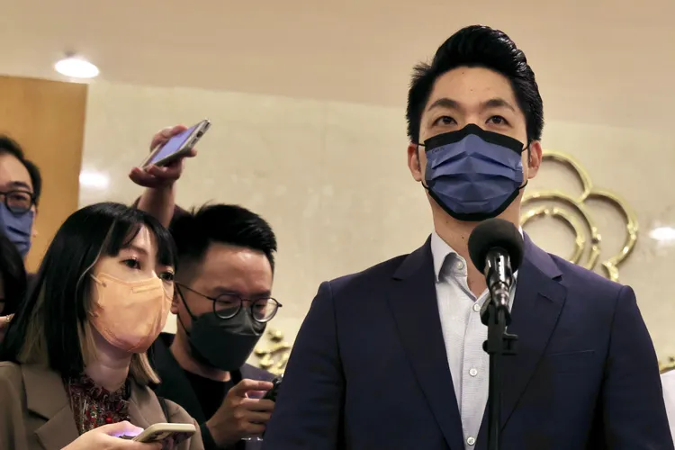 蔣萬安發布教育政見請人代答。資料照片