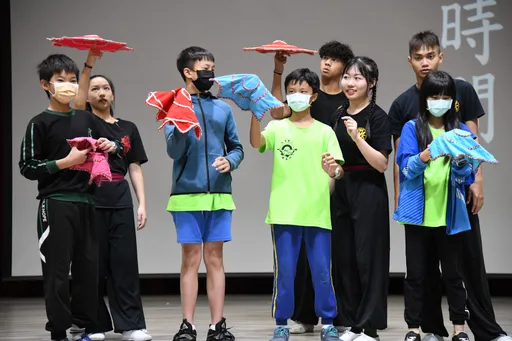 臺灣戲曲學院花蓮校園巡演 徐榛蔚:讓藝術品味從小紮根