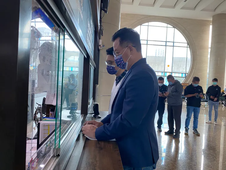 林耕仁表示，柯建銘、沈慧虹、劉康彥3人，對於他中華大學論文進行惡意、不實的指控，相關言論涉及違反《選罷法》第104條「意圖使人不當選」。林耕仁競辦提供