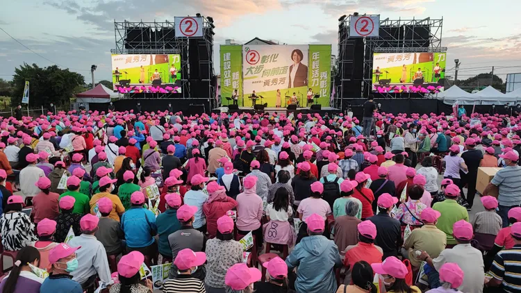 現場湧進約5千人。黃秀芳競總提供