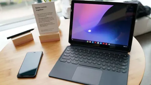 廣達Q3獲利翻倍！  全年NB減2成、明年伺服器持續看增