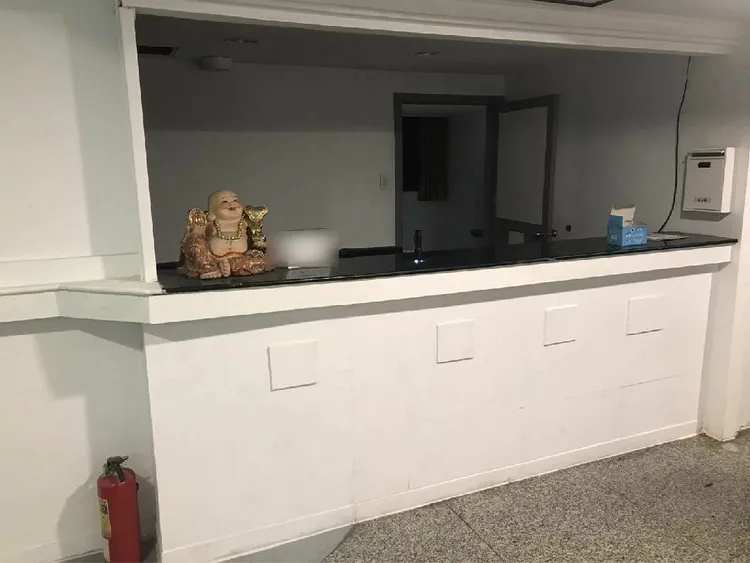 應召站的櫃台。讀者提供