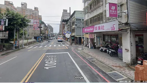 太囂張!夜歸女被尾隨跟拍躲超商 4攝男竟闖店內繼續拍