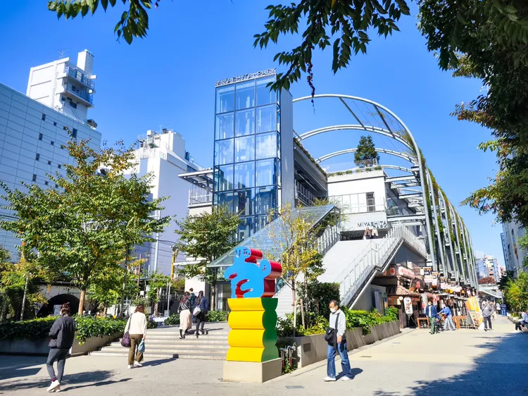 2020年7月，東京澀谷區地標「澀谷區立宮下公園」翻新再出發。田欣雲攝