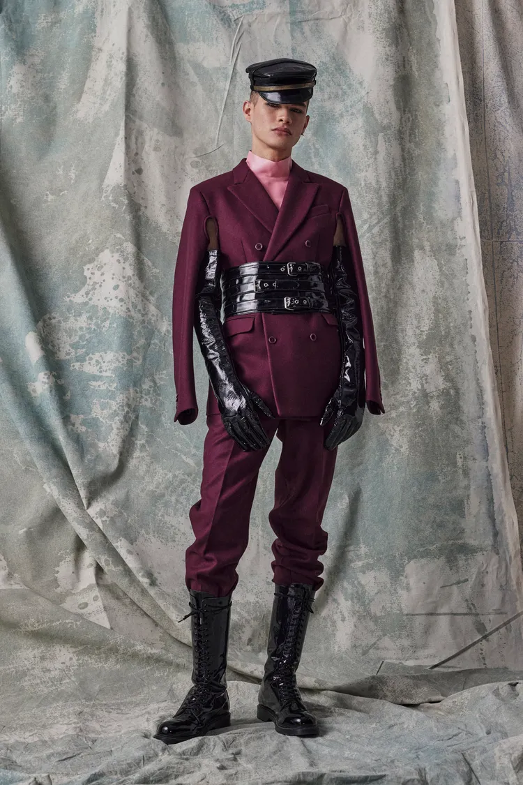 MOSCHINO 2023早秋系列男裝。品牌提供
