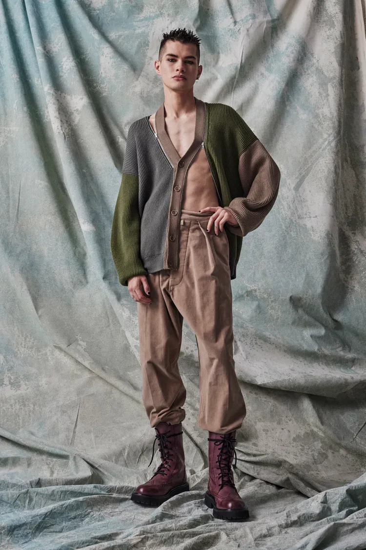 MOSCHINO 2023早秋系列男裝。品牌提供