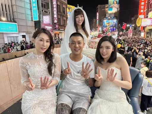 爆乳正妹嘉義「田慎節」當選　鳳梨鼠薯曝年輕人心態：反正換誰都差不多