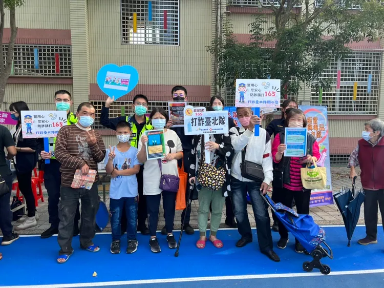 士林分局近期前往轄區學校，進行實體宣導活動。翻攝畫面
