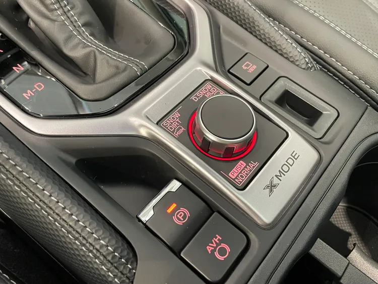 標配的SAWD對稱式全時四輪驅動系統，也提供X Mode越野模式切換功能。林浩昇攝