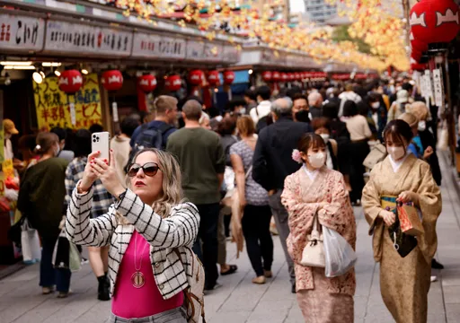 日本提新防疫对策 不限制自由兼顾社会经济活动