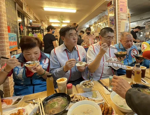 謝國樑偕郝龍斌提爭取客運功績　林右昌諷「為選舉已瘋狂」