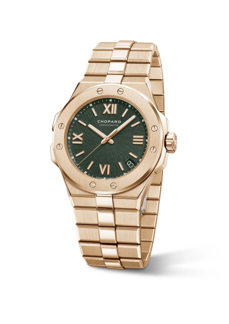 蕭邦Alpine Eagle玫瑰金松綠面腕錶，179萬4000元。品牌提供