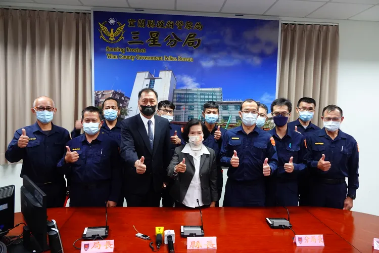 宜蘭縣長林姿妙表揚三星警分局孤島三雄及搜救五虎將。林泊志攝