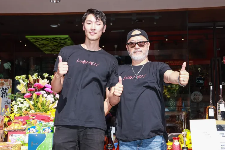 班鐵翔（右）和姜康哲在片中飾演父子。趙世平攝