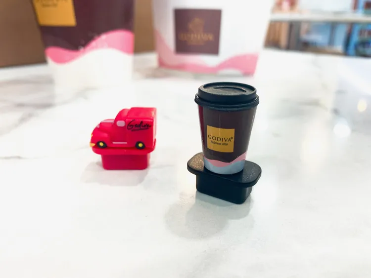 杯塞共有2款，採隨機贈送。劉欣欣攝