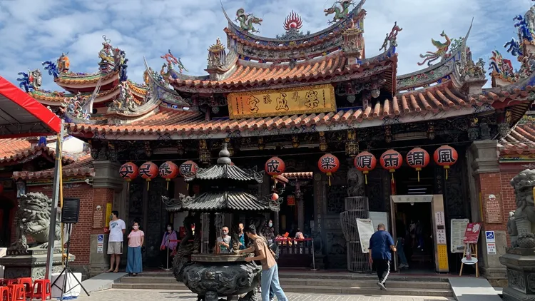 樂成宮旱溪媽祖獎助學金只要是該廟周邊十七里的學生，符合獎助學金規定就可以提出申請。曾雪蒨攝