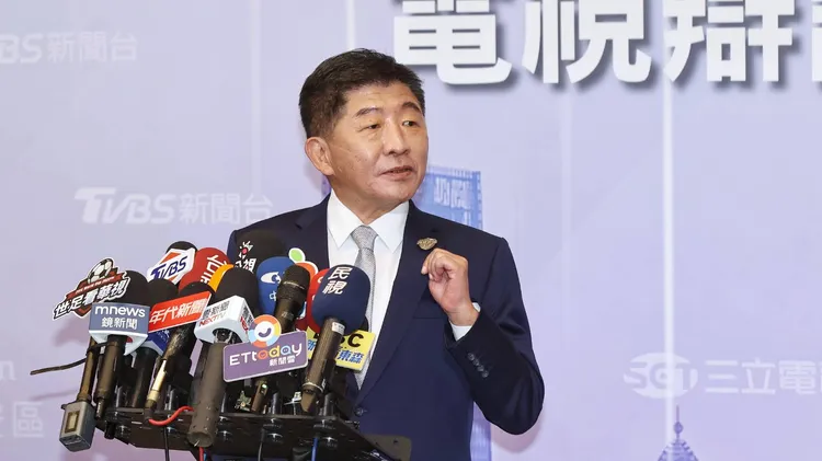 陳時中希望年輕人為自己帶來幸運。葉志明攝