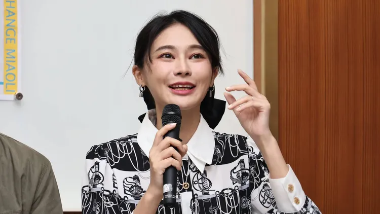 立法委員賴品妤認為徐定禎有優秀的財政控管能力，並再次呼籲選民給他機會繼續拼。葉志明攝