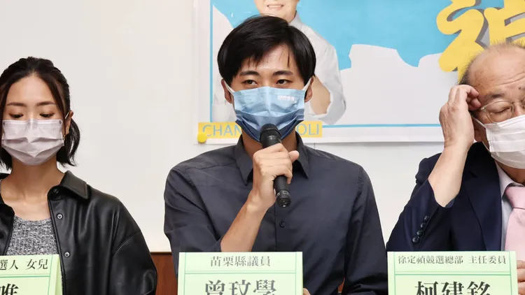 曾玟學說，今天在這裡一同與跨黨派的青年政治工作者相挺徐定禎，就是希望把對的人在對的時間裡送進市府。葉志明攝